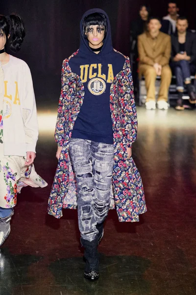 Look 12